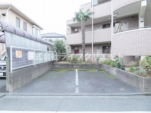 さくらガーデン旭が丘の駐車場
