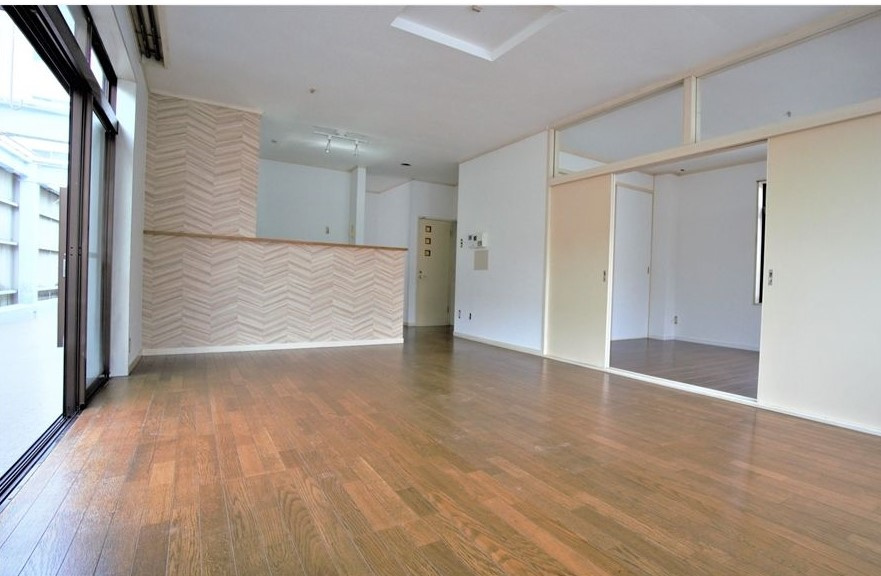 ピジョン・コートの居間・リビング|広いリビング★