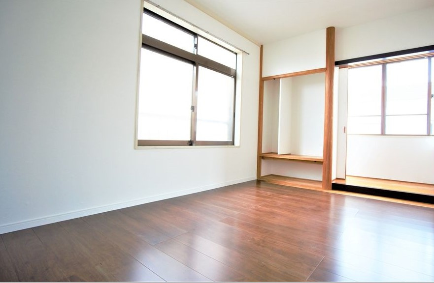 ピジョン・コートの寝室|風通しも良い寝室です☆