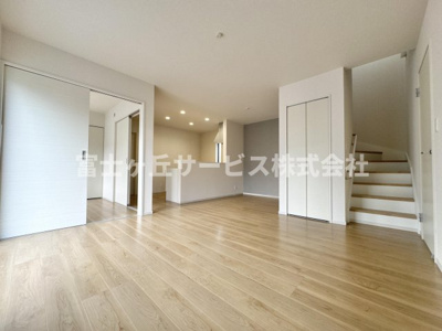 【居間・リビング】 | 静岡市清水区吉川 24期 新築一戸建て | リビングダイニングです