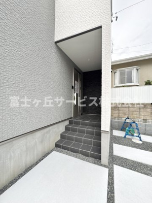 【エントランス】 | 静岡市清水区吉川 24期 新築一戸建て | エントランスです