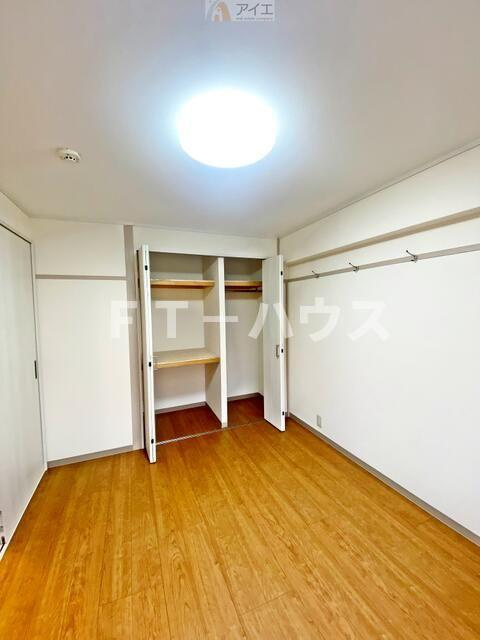 ヒカリマンションの寝室