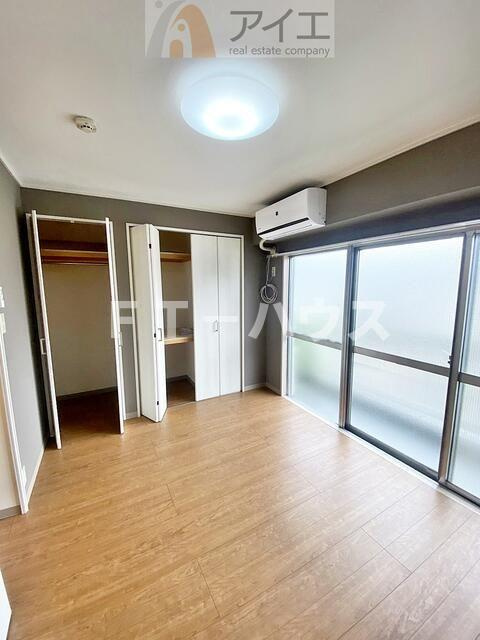 ヒカリマンションの居間・リビング