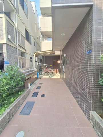 フラワーガーデン東十条のロビー