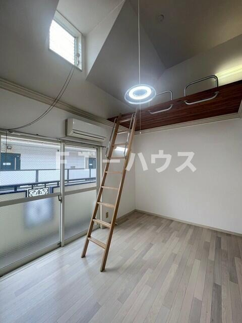 ｔｗｉｎＢの居間・リビング