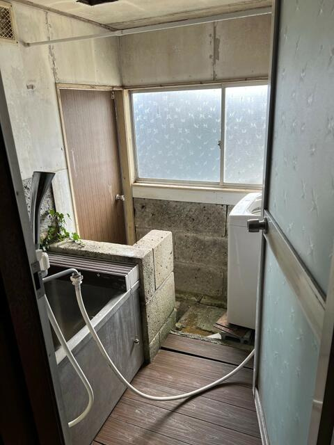 宇都宮市大谷町　６DK　中古住宅のその他|洗濯機と同室になります。