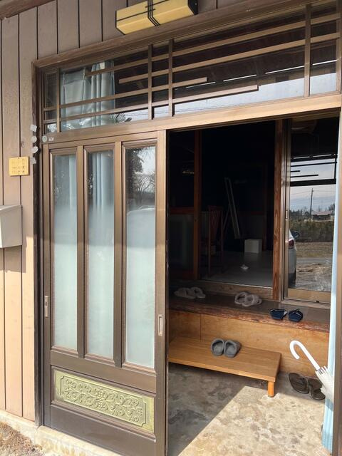 宇都宮市大谷町　６DK　中古住宅の内装|玄関も古き良き日本を演出。