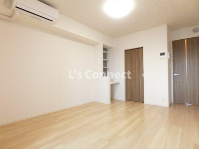 【居間・リビング】 | グレイス古川 | ７．７帖の洋室です。