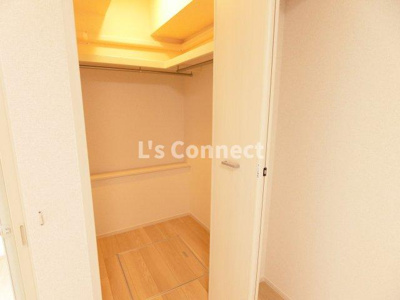 【収納】 | グレイス古川 | ウォークインクローゼットでお荷物もすっきり収納。