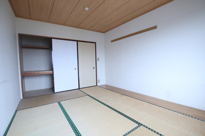落ち着く空間の6帖和室♪※リフォーム前写真です。