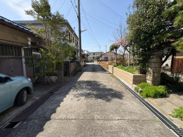 岩出市髙塚　土地の前面道路含む現地写真