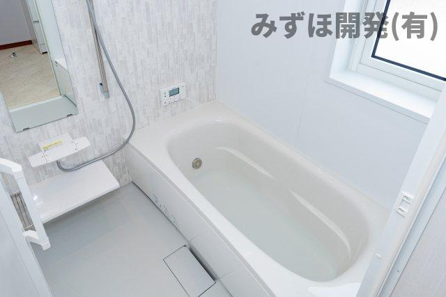 東根市大字蟹沢2110-410の浴室|ゆったり過ごせるお風呂です