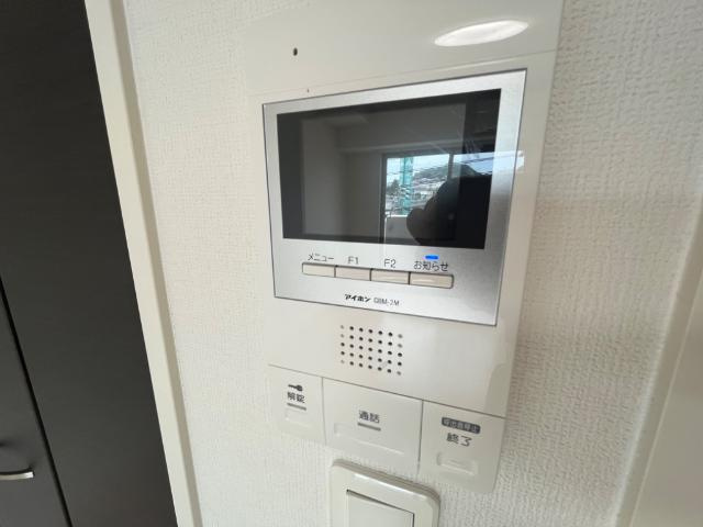 eCloudの内装|カメラ付インターホン