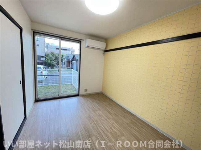 【内装】 | フレグランス雄新