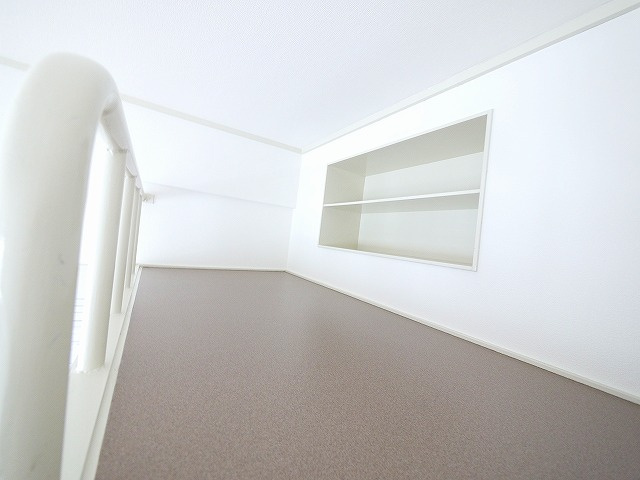 プレアール東生駒のその他|ロフト付き