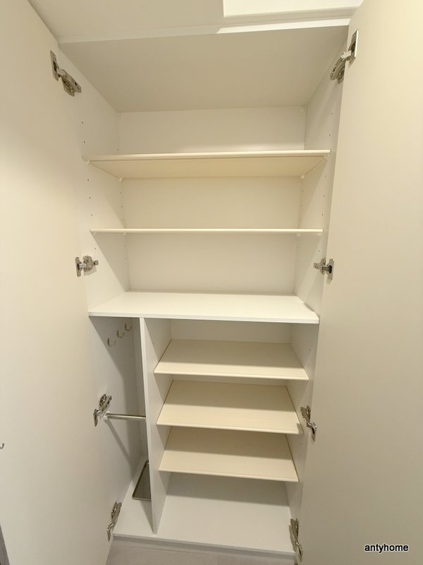 コンフォリア・リヴ新梅田　仲介手数料無料の収納