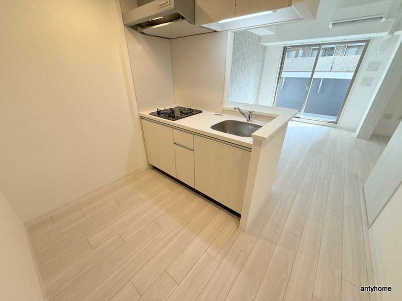 コンフォリア・リヴ新梅田　仲介手数料無料の居間・リビング