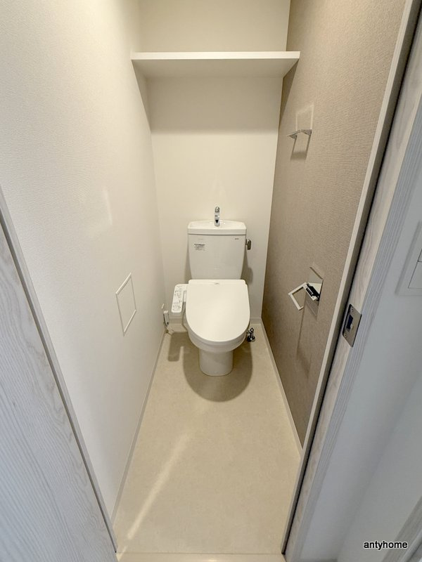 コンフォリア・リヴ新梅田　仲介手数料無料のトイレ