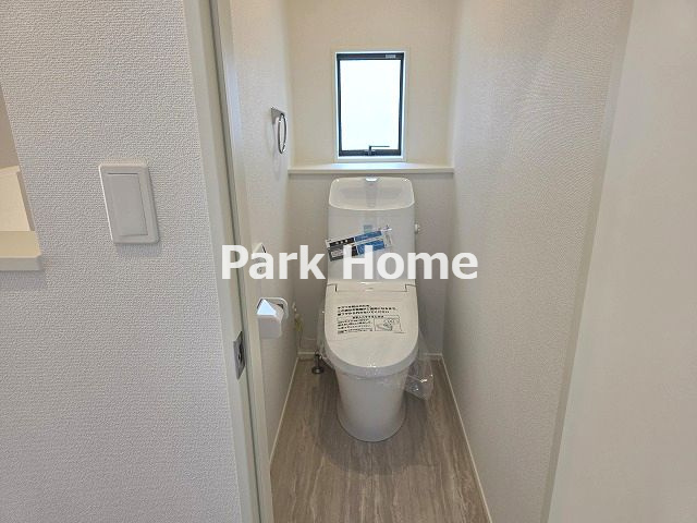 高知市介良 2期2棟1　新築戸建てのトイレ|２F：トイレ