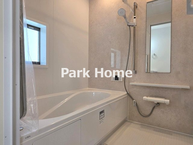 高知市介良 2期2棟1　新築戸建ての浴室