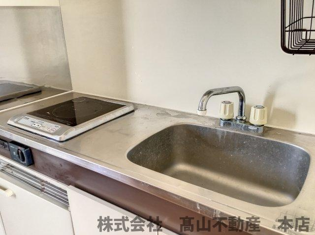 宗像市三郎丸１丁目のアパートのキッチン
