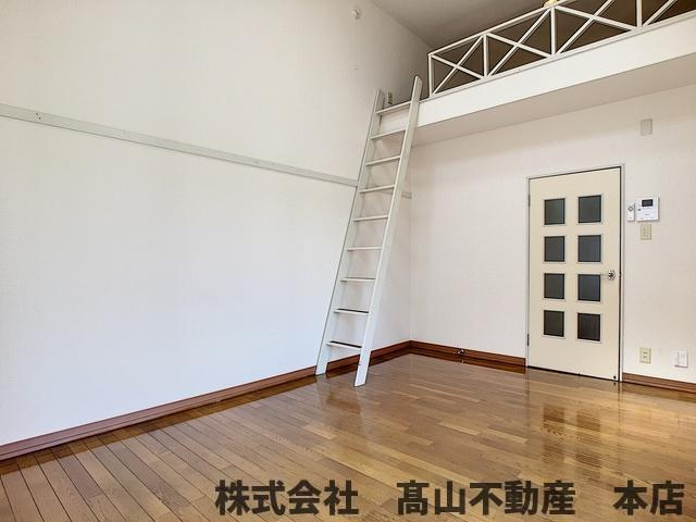 宗像市三郎丸１丁目のアパートの洋室