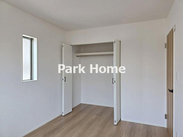 高知市介良 2期2棟2　新築戸建ての収納|２F：6洋室クローゼット