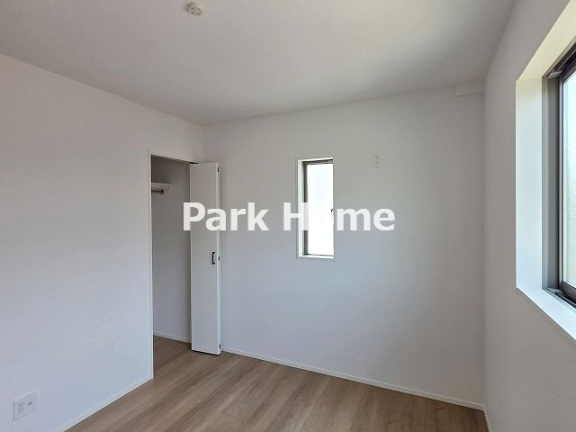 高知市介良 2期2棟2　新築戸建ての洋室|２F：5.25洋室