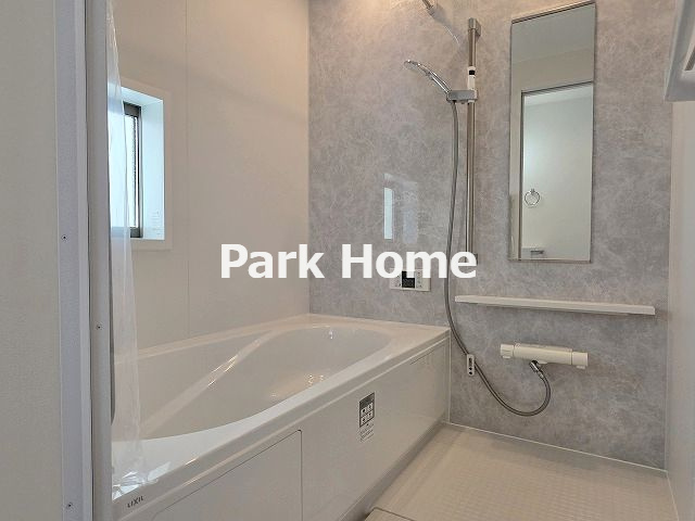 高知市介良 2期2棟2　新築戸建ての浴室