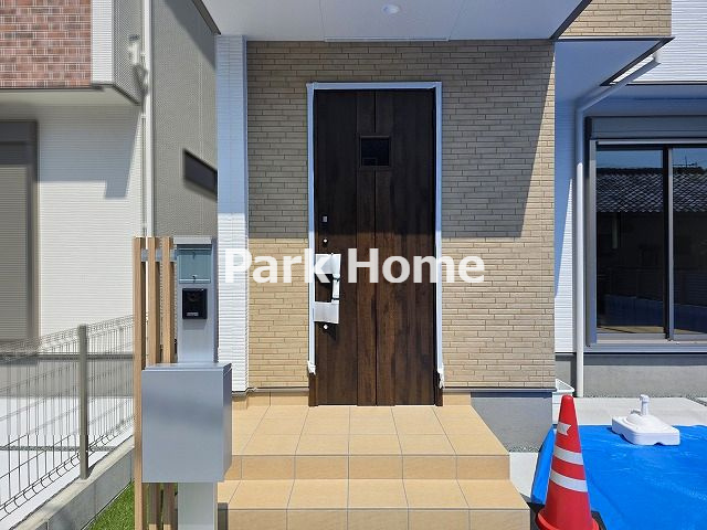 高知市介良 2期2棟2　新築戸建ての玄関