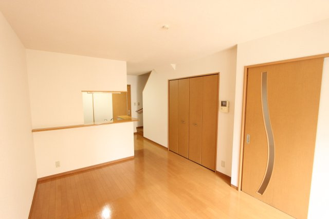 カーサグランデ池場の居間・リビング|※画像はイメージです。現況優先となります。