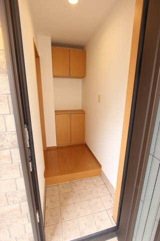 カーサグランデ池場の玄関|※画像はイメージです。現況優先となります。