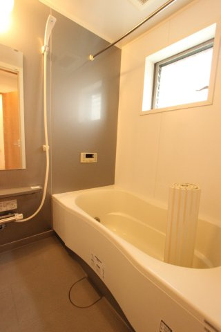 カーサグランデ池場の浴室|※画像はイメージです。現況優先となります。