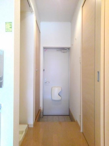 ヴィラ・デ・ミュゲの玄関