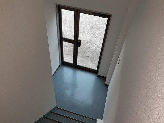 野々宮２丁目倉庫付事務所（Ｊ）の玄関