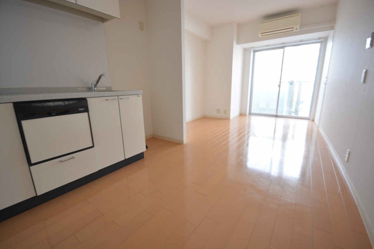 大阪市西区土佐堀３丁目の賃貸マンションの居間・リビング