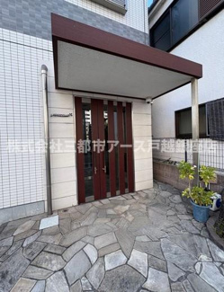 【エントランス】 | シュタットヴィラ