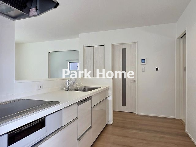 高知市桟橋通3丁目　③　新築戸建てのキッチン