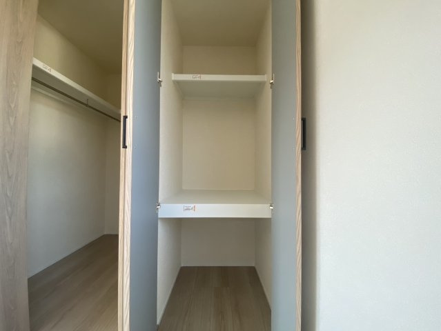マ・メゾン　佐伯区五日市中央5丁目　№101の収納|洋室7.5帖内
クローゼット