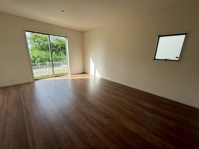 ■■南城市知念久原-全8棟の居間・リビング|7号棟【現地撮影】2025.6月いつでもご案内できます♪