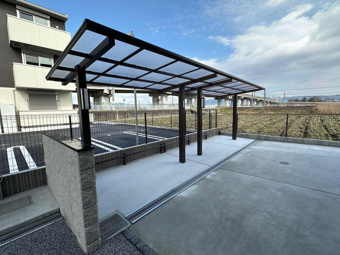 サージュ大和郡山の駐車場