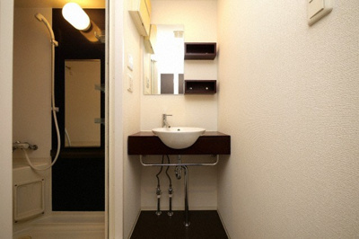 【洗面所】 | SERENiTE本町エコート | 使いやすい洗面所です