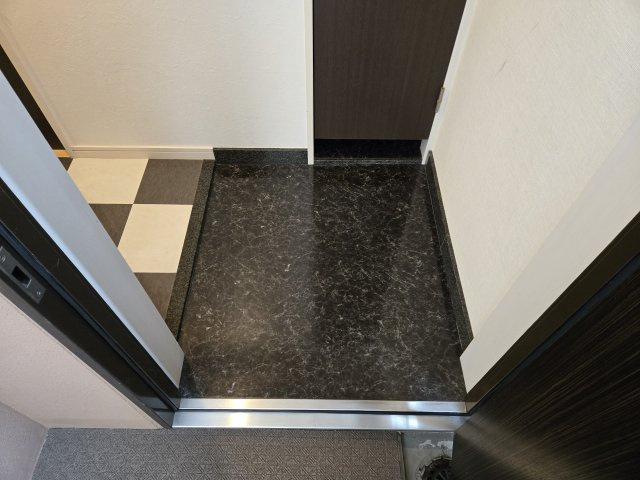 メゾンドール栄｜名古屋市の賃貸ならMy賃貸の玄関|メゾンドール栄