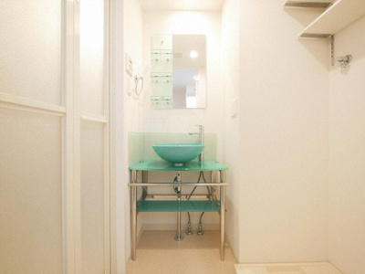 【洗面所】 | セレニテ心斎橋グランデ | 独立洗面台で身支度をすべて済ませてしまいましょう