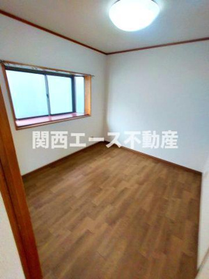 【寝室】 | クローバーハイツ