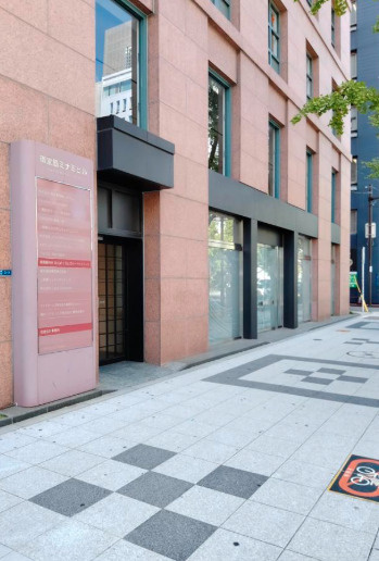 御堂筋ミナミビルの外観|きれいな外観です