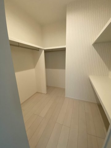 ルークス紅梅の収納|ウォークインクローゼット