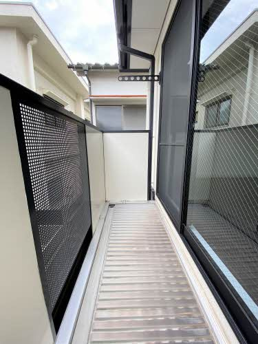 フローラル舟入南のバルコニー