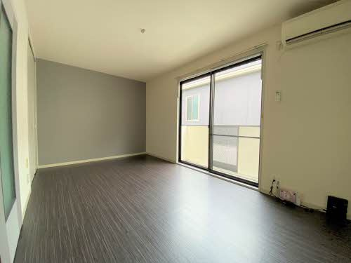 フローラル舟入南の居間・リビング