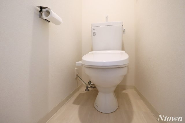 【トイレ】 | プレサンスTHE栄 | 清潔感のあるトイレです